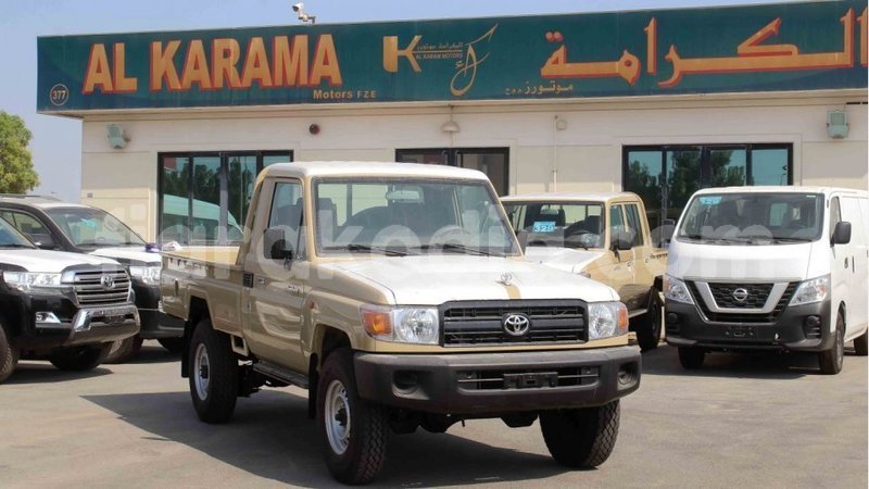 Big with watermark toyota land cruiser diana import dubai 5323