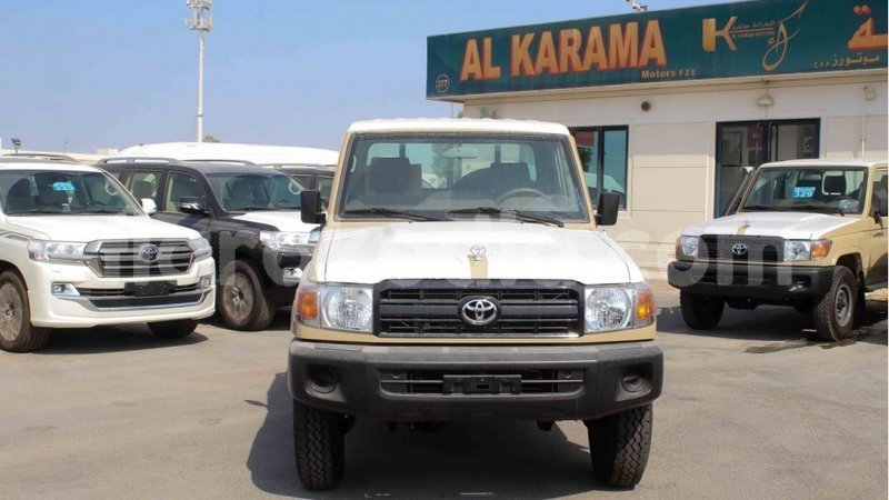 Big with watermark toyota land cruiser diana import dubai 5323