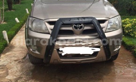 Acheter Occasion Voiture Toyota Hilux Autre à Ambatolampy au Vakinankaratra Acheter Occasion Voiture Toyota Hilux Autre à Ambatolampy au Vakinankaratra