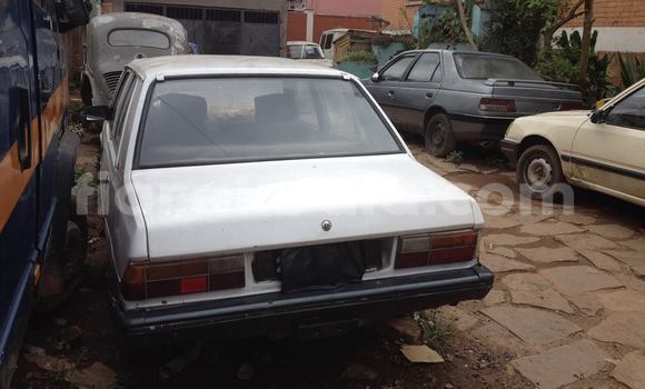 Acheter Occasion Voiture Peugeot 305 Blanc à Ambatolampy au Vakinankaratra Acheter Occasion Voiture Peugeot 305 Blanc à Ambatolampy au Vakinankaratra