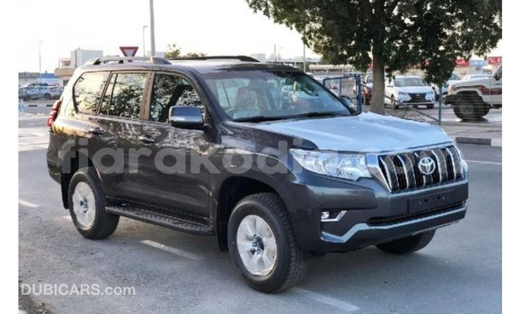 Acheter Import Voiture Toyota Prado Noir à Import - Dubai, Diana Acheter Import Voiture Toyota Prado Noir à Import - Dubai, Diana