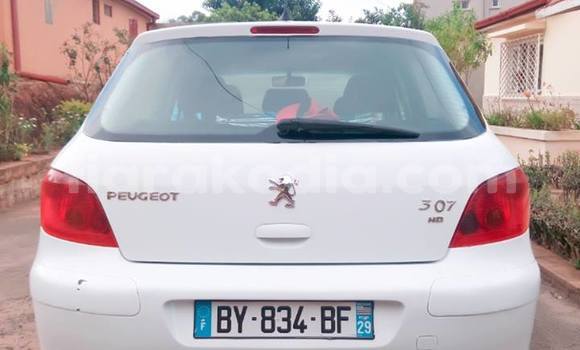 Acheter Occasion Voiture Peugeot 307 Blanc à Ambatolampy au Vakinankaratra Acheter Occasion Voiture Peugeot 307 Blanc à Ambatolampy au Vakinankaratra