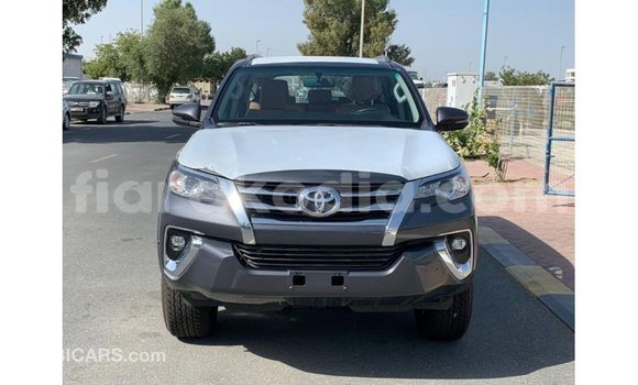Acheter Import Voiture Toyota Fortuner Autre à Import - Dubai, Diana Acheter Import Voiture Toyota Fortuner Autre à Import - Dubai, Diana