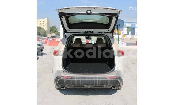 Hividy Toyota HiAce fotsy Truck in Import - Dubai in Diana Hividy Toyota HiAce fotsy Truck in Import - Dubai in Diana