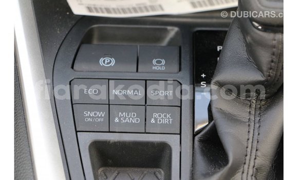 Hividy Toyota HiAce fotsy Truck in Import - Dubai in Diana Hividy Toyota HiAce fotsy Truck in Import - Dubai in Diana