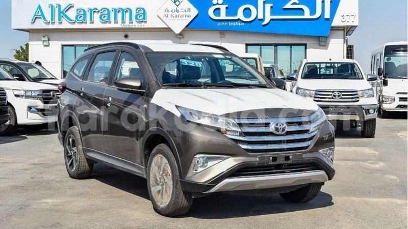 Big with watermark toyota rush diana import dubai 5346