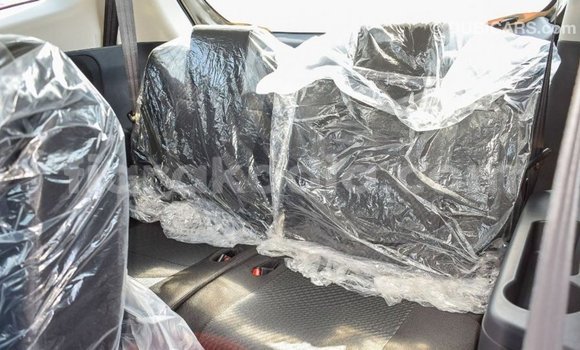 Acheter Import Voiture Toyota Rush Marron à Import - Dubai, Diana Acheter Import Voiture Toyota Rush Marron à Import - Dubai, Diana