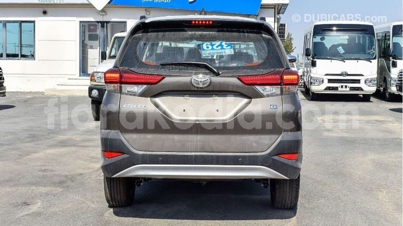 Big with watermark toyota rush diana import dubai 5346