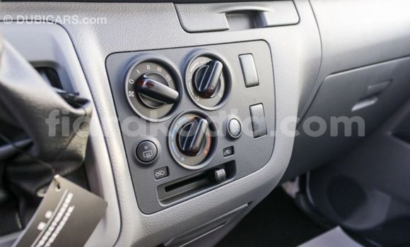 Acheter Import Voiture Nissan Urvan Blanc à Import - Dubai, Diana Acheter Import Voiture Nissan Urvan Blanc à Import - Dubai, Diana