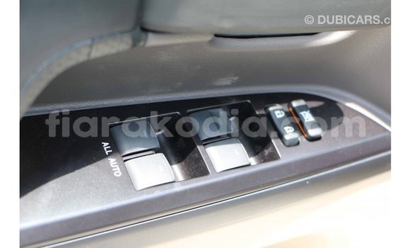 Hividy Toyota Land Cruiser fotsy Car in Import - Dubai in Diana Hividy Toyota Land Cruiser fotsy Car in Import - Dubai in Diana