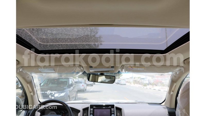 Big with watermark toyota land cruiser diana import dubai 5354