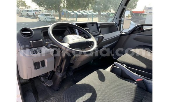 Acheter Import Voiture Mitsubishi i Blanc à Import - Dubai, Diana Acheter Import Voiture Mitsubishi i Blanc à Import - Dubai, Diana