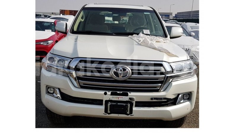 Big with watermark toyota land cruiser diana import dubai 5360