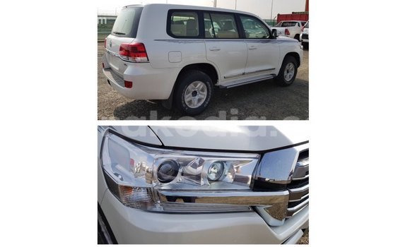 Acheter Import Voiture Toyota Land Cruiser Blanc à Import - Dubai, Diana Acheter Import Voiture Toyota Land Cruiser Blanc à Import - Dubai, Diana