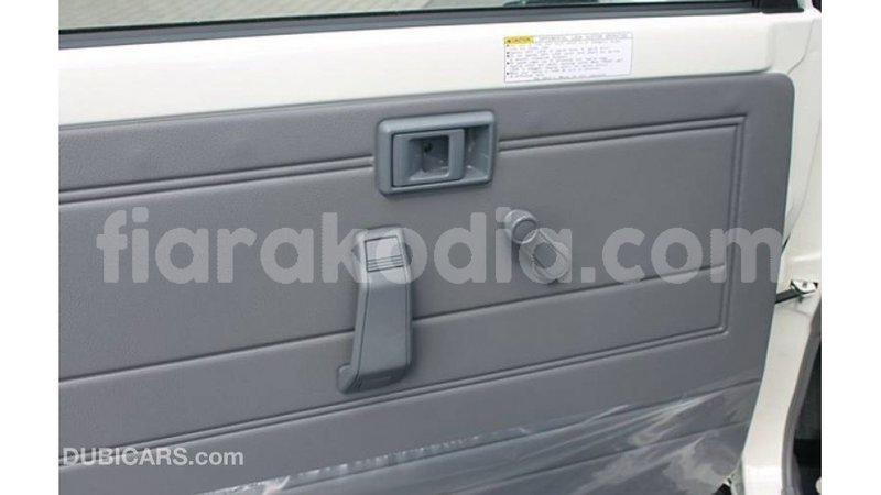 Big with watermark toyota land cruiser diana import dubai 5361