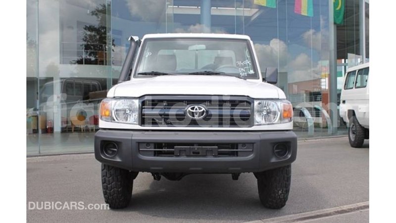 Big with watermark toyota land cruiser diana import dubai 5361