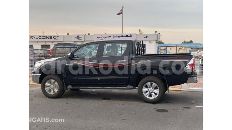 Big with watermark toyota hilux diana import dubai 5365