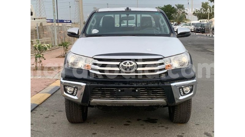 Big with watermark toyota hilux diana import dubai 5365