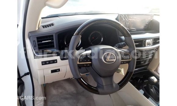 Acheter Import Voiture Lexus LX Blanc à Import - Dubai, Diana Acheter Import Voiture Lexus LX Blanc à Import - Dubai, Diana