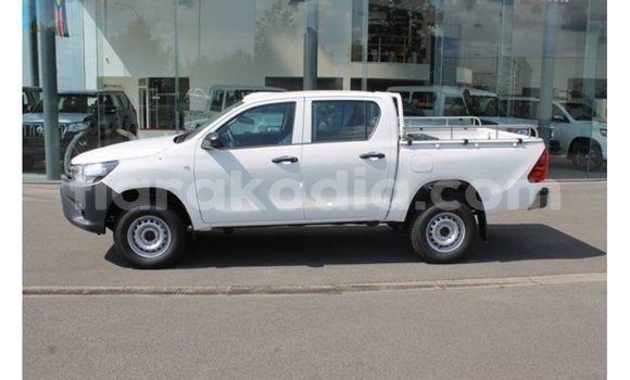 Acheter Import Voiture Toyota Hilux Blanc à Import - Dubai, Diana Acheter Import Voiture Toyota Hilux Blanc à Import - Dubai, Diana
