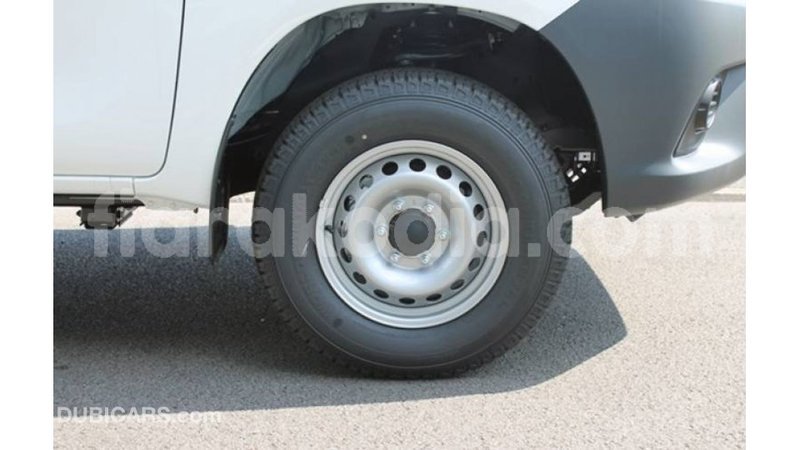 Big with watermark toyota hilux diana import dubai 5369