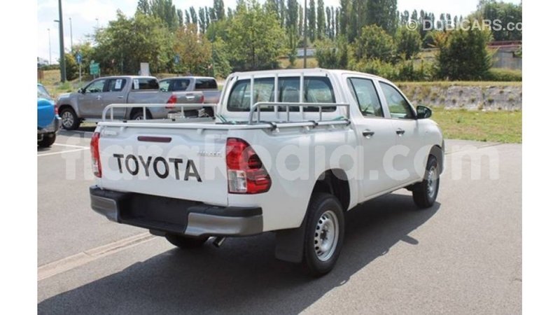 Big with watermark toyota hilux diana import dubai 5369