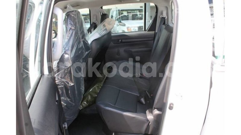 Big with watermark toyota hilux diana import dubai 5369