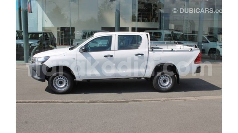 Big with watermark toyota hilux diana import dubai 5369