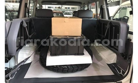 Buy Import Toyota Land Cruiser White Car in Import - Dubai in Diana Buy Import Toyota Land Cruiser White Car in Import - Dubai in Diana