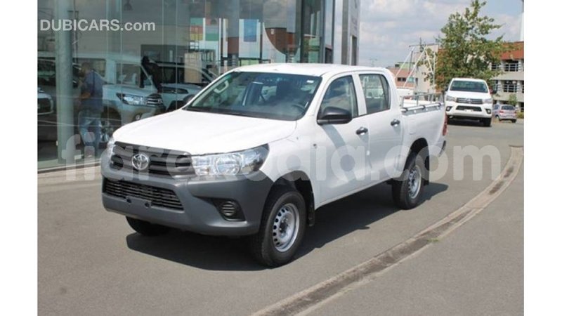 Big with watermark toyota hilux diana import dubai 5375