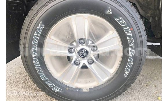 Acheter Import Voiture Toyota Land Cruiser Noir à Import - Dubai, Diana Acheter Import Voiture Toyota Land Cruiser Noir à Import - Dubai, Diana