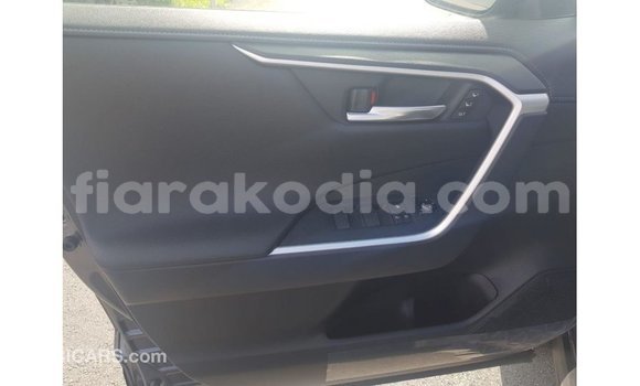 Acheter Import Utilitaire Toyota HiAce Autre à Import - Dubai, Diana Acheter Import Utilitaire Toyota HiAce Autre à Import - Dubai, Diana