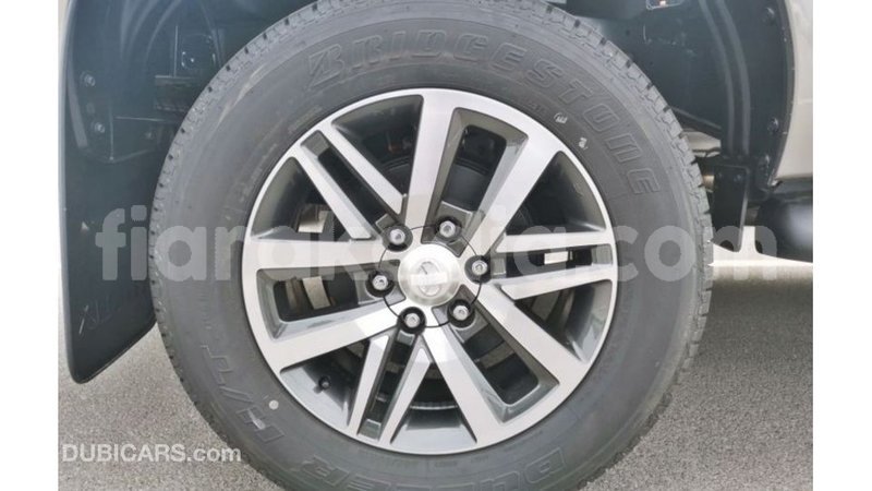 Big with watermark toyota hilux diana import dubai 5382