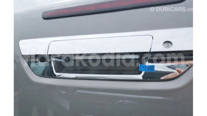 Big with watermark toyota hilux diana import dubai 5382