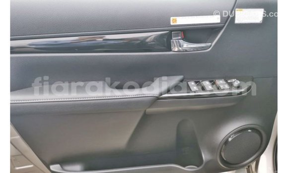 Acheter Import Voiture Toyota Hilux Autre à Import - Dubai, Diana Acheter Import Voiture Toyota Hilux Autre à Import - Dubai, Diana