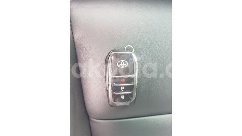 Big with watermark toyota hilux diana import dubai 5382