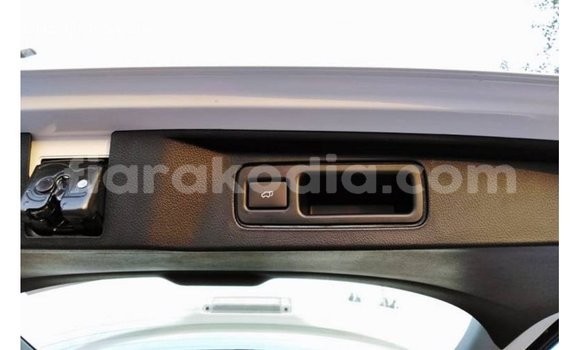 Acheter Import Voiture Toyota Fortuner Blanc à Import - Dubai, Diana Acheter Import Voiture Toyota Fortuner Blanc à Import - Dubai, Diana