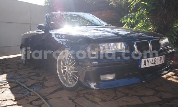 Acheter Occasion Voiture BMW 3–Series Bleu à Ambatolampy, Vakinankaratra Acheter Occasion Voiture BMW 3–Series Bleu à Ambatolampy, Vakinankaratra