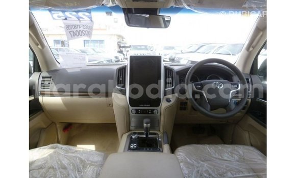 Acheter Import Voiture Toyota Land Cruiser Blanc à Import - Dubai, Diana Acheter Import Voiture Toyota Land Cruiser Blanc à Import - Dubai, Diana