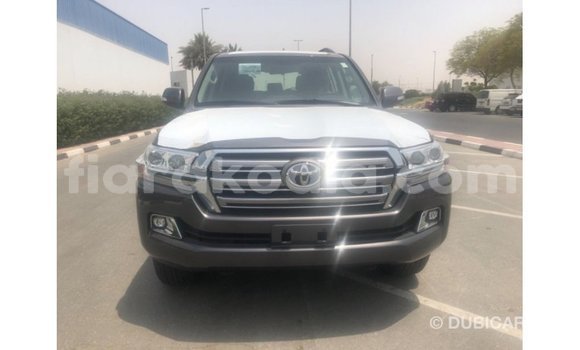 Acheter Import Voiture Toyota Land Cruiser Autre à Import - Dubai, Diana Acheter Import Voiture Toyota Land Cruiser Autre à Import - Dubai, Diana