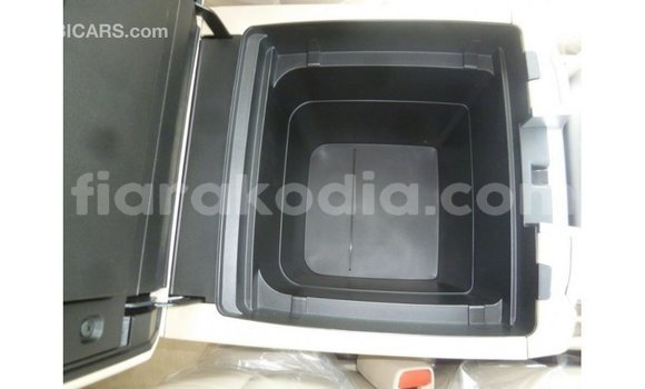 Acheter Import Voiture Toyota Land Cruiser Noir à Import - Dubai, Diana Acheter Import Voiture Toyota Land Cruiser Noir à Import - Dubai, Diana