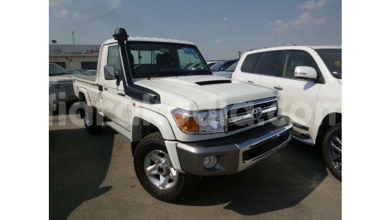 Big with watermark toyota land cruiser diana import dubai 5395