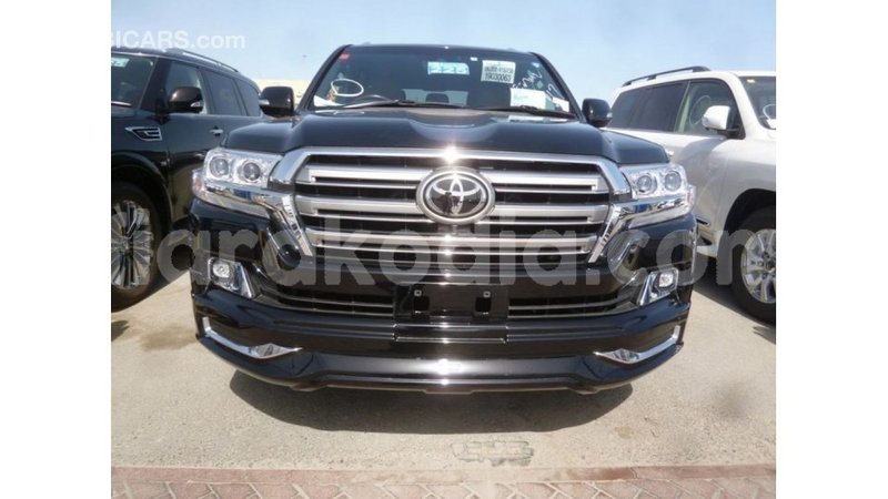 Big with watermark toyota land cruiser diana import dubai 5396