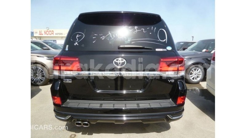 Big with watermark toyota land cruiser diana import dubai 5396