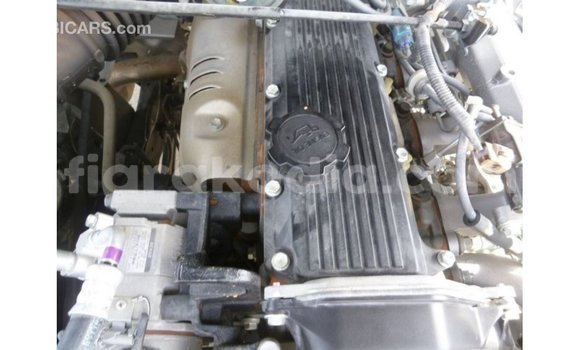 Acheter Import Voiture Toyota Land Cruiser Blanc à Import - Dubai, Diana Acheter Import Voiture Toyota Land Cruiser Blanc à Import - Dubai, Diana