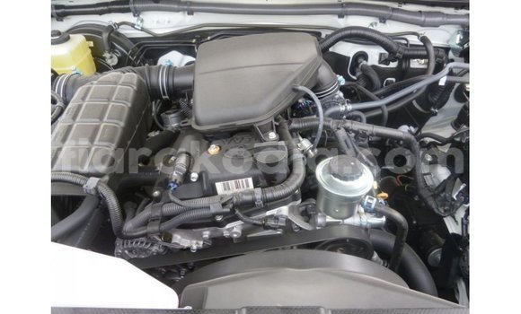 Acheter Import Voiture Toyota Prado Blanc à Import - Dubai, Diana Acheter Import Voiture Toyota Prado Blanc à Import - Dubai, Diana