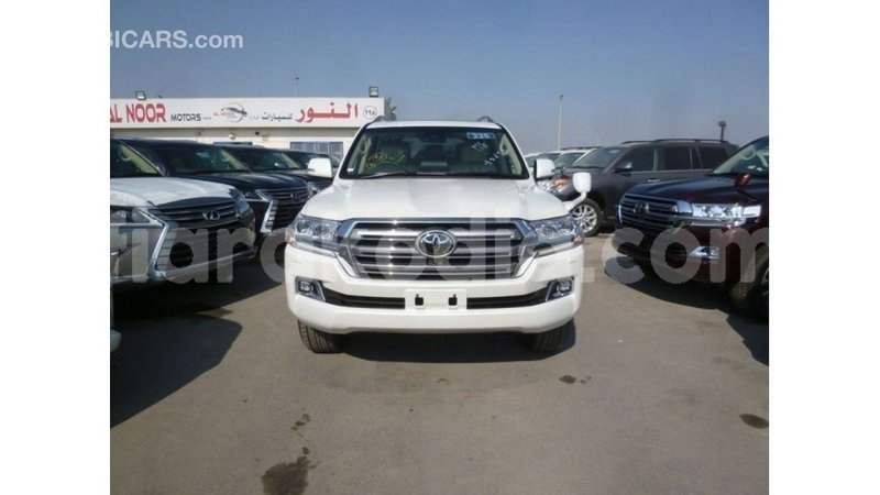 Big with watermark toyota land cruiser diana import dubai 5407