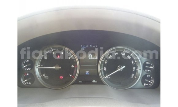 Acheter Import Voiture Toyota Land Cruiser Noir à Import - Dubai, Diana Acheter Import Voiture Toyota Land Cruiser Noir à Import - Dubai, Diana