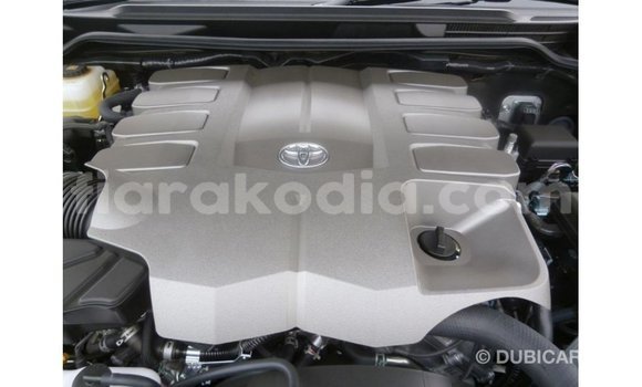 Acheter Import Voiture Toyota Land Cruiser Noir à Import - Dubai, Diana Acheter Import Voiture Toyota Land Cruiser Noir à Import - Dubai, Diana