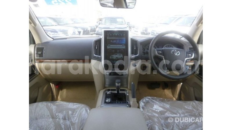 Big with watermark toyota land cruiser diana import dubai 5412